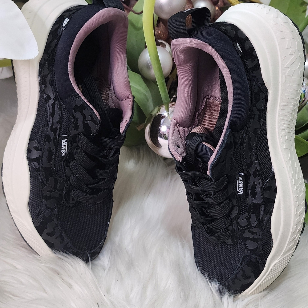 Vans MTE UltraRange Neo VR3 Animal Women Shoes New